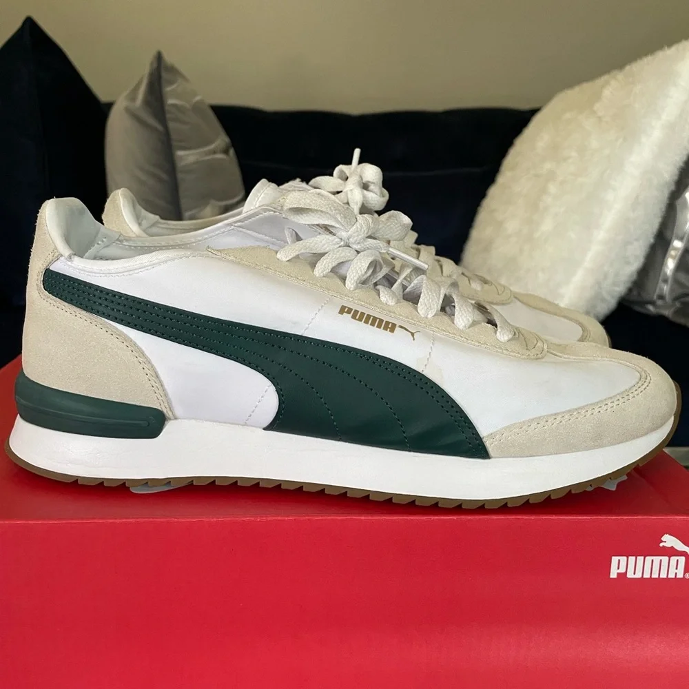 Puma Men’s Beige White Runner Sneakers